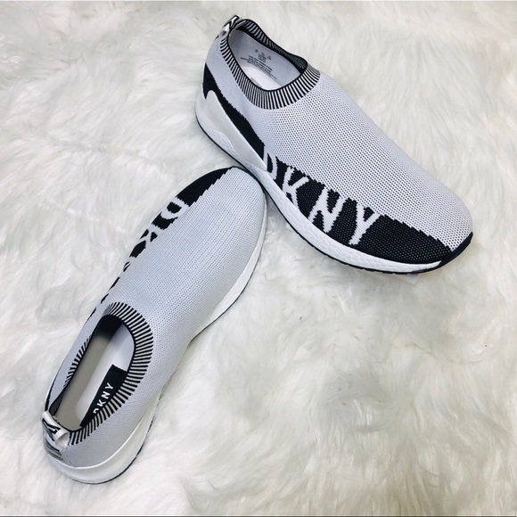 🖤NEW! DKNY Rini Knit Slip On Sneaker - Picture 6 of 7